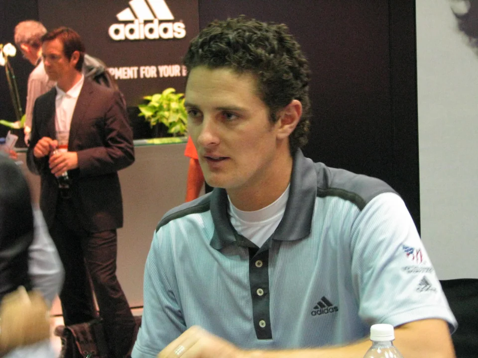 Justin Rose at a 2008 golf trade show event — mantlemagazine.com